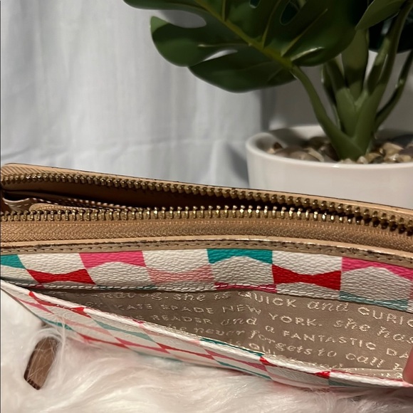 Kate Spade Red and Pink Wallet with Bow Design - Picture 9 of 9